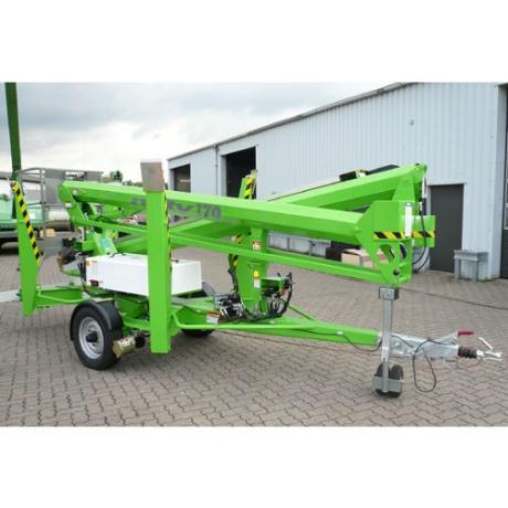 17m Towable cherry picker for hire